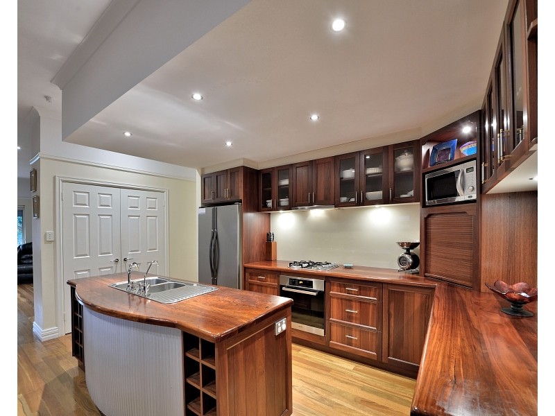 6 Ravenswood Road, Ravenswood WA 6208