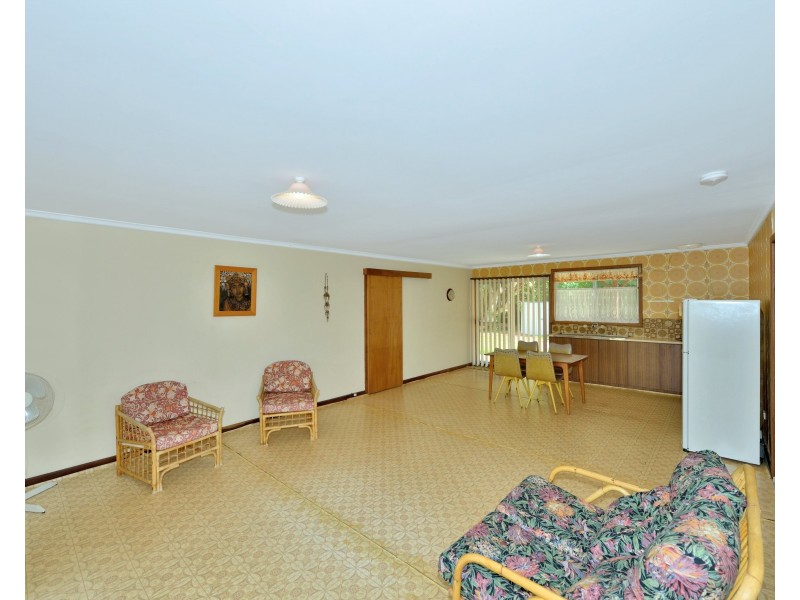 18 Flight Street, Falcon WA 6210