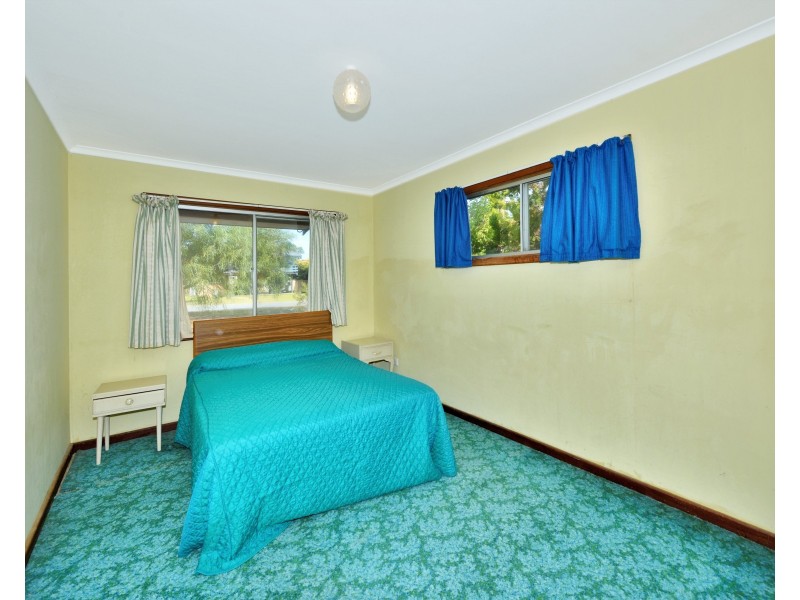 18 Flight Street, Falcon WA 6210