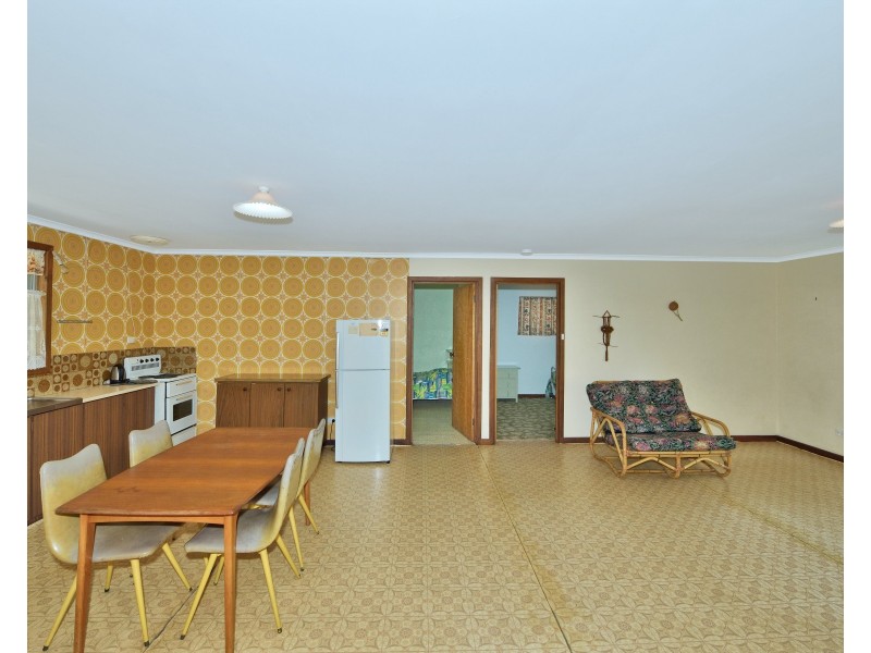 18 Flight Street, Falcon WA 6210