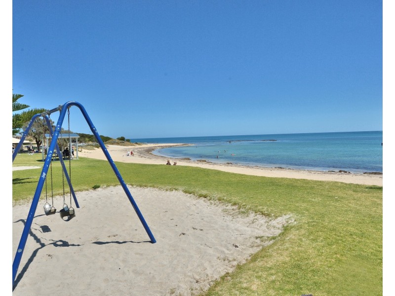 18 Flight Street, Falcon WA 6210