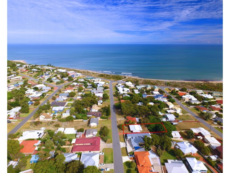 18 Flight Street, Falcon WA 6210