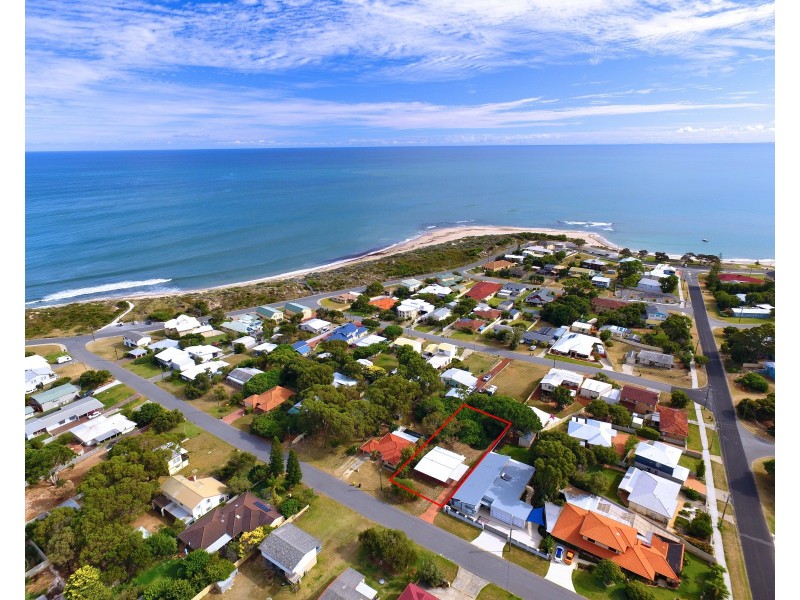 18 Flight Street, Falcon WA 6210