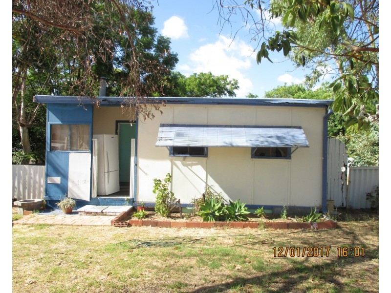 28 Service Street, Mandurah WA 6210