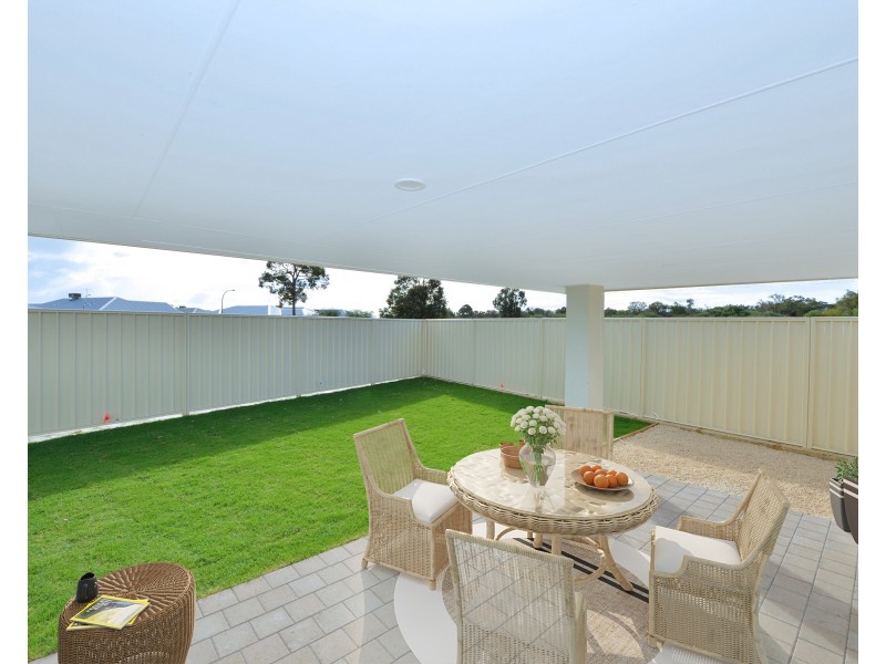 9 Marmora Vista, Dudley Park WA 6210