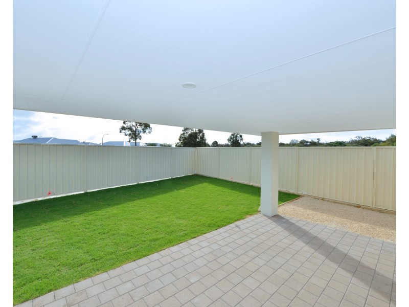 9 Marmora Vista, Dudley Park WA 6210