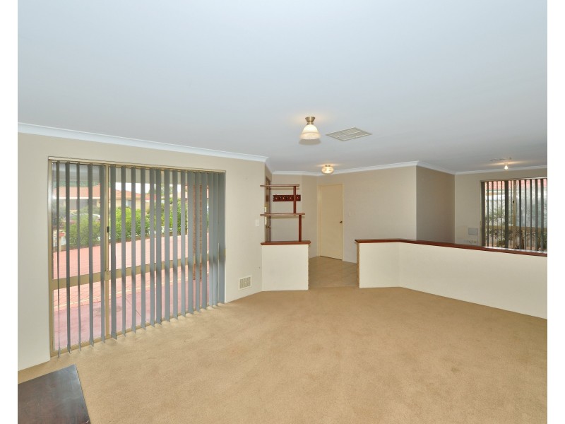 6 Matlock Place, Dudley Park WA 6210