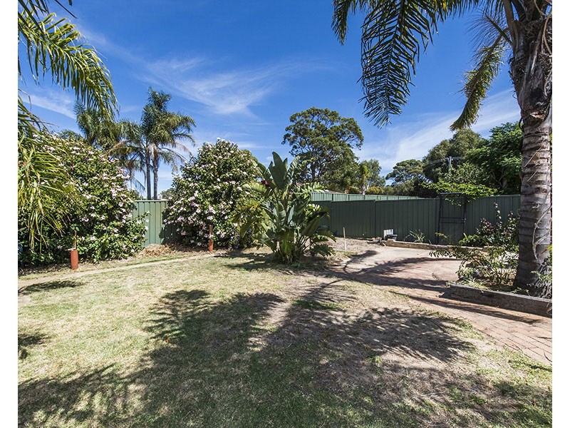 2 Warbrook Place, Coodanup WA 6210