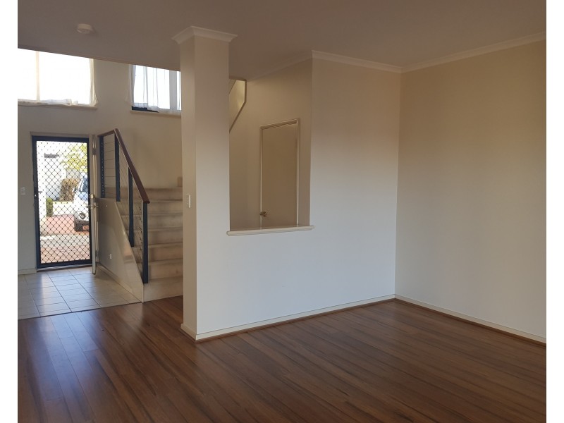 15/3 Piccolo Place, Halls Head WA 6210