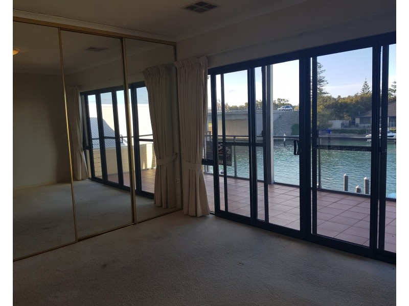 15/3 Piccolo Place, Halls Head WA 6210