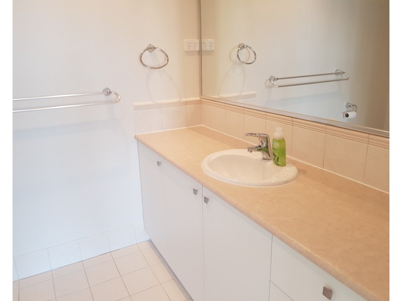15/3 Piccolo Place, Halls Head WA 6210