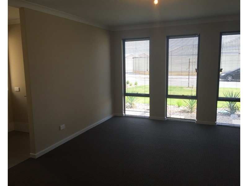 20 Gilroyd Way, Golden Bay WA 6174