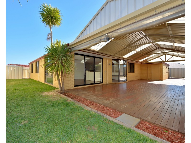 19 Rayner Promenade, Lakelands WA 6180