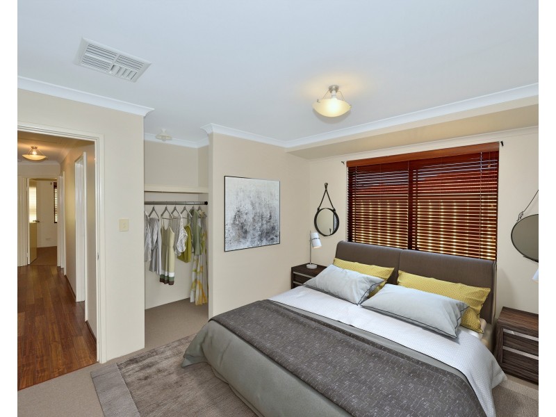 19 Rayner Promenade, Lakelands WA 6180