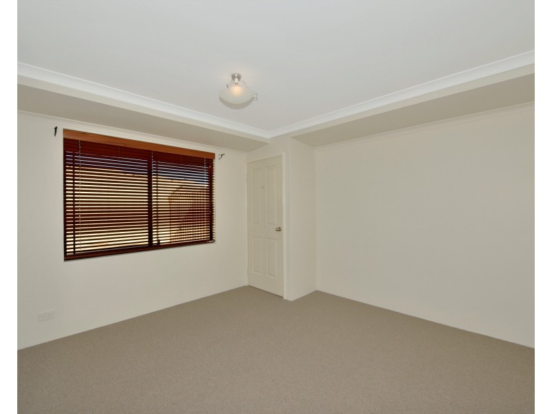 19 Rayner Promenade, Lakelands WA 6180