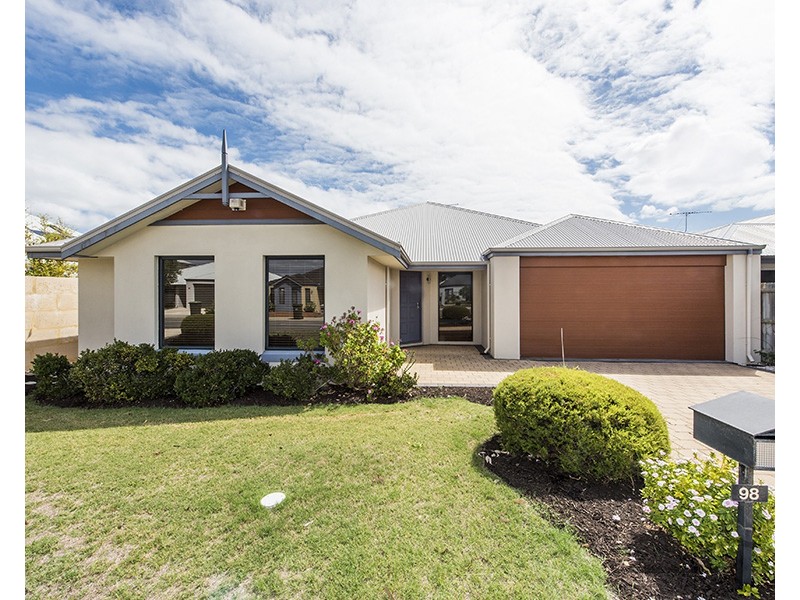 98 Hudson Drive, Dudley Park WA 6210