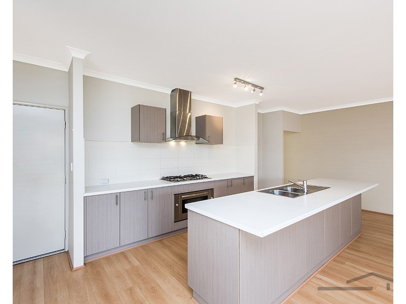 98 Hudson Drive, Dudley Park WA 6210