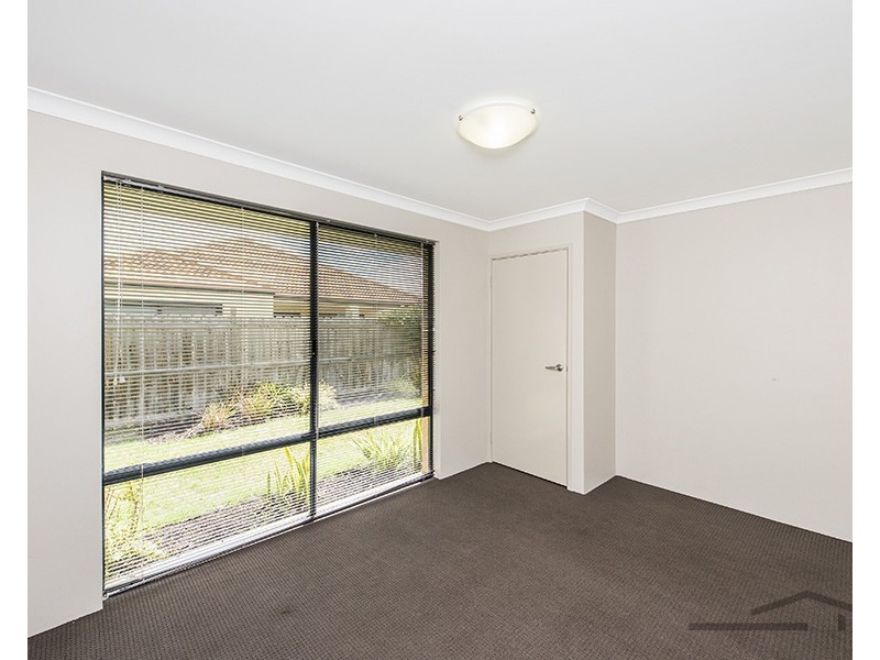 98 Hudson Drive, Dudley Park WA 6210