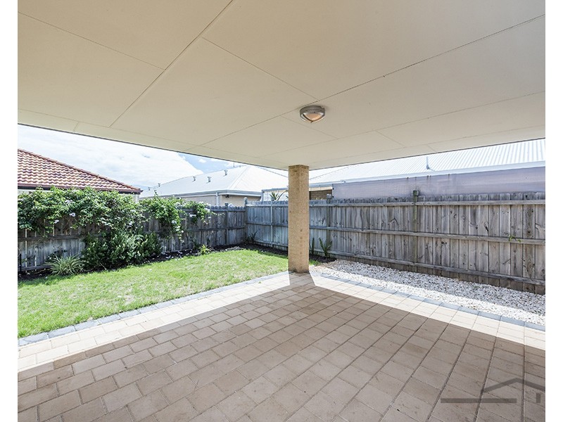 98 Hudson Drive, Dudley Park WA 6210