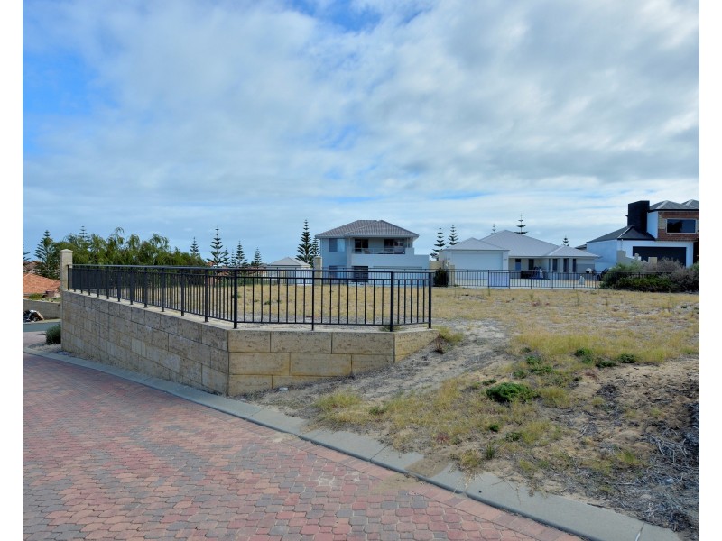 1 Mandjar Lane, Wannanup WA 6210