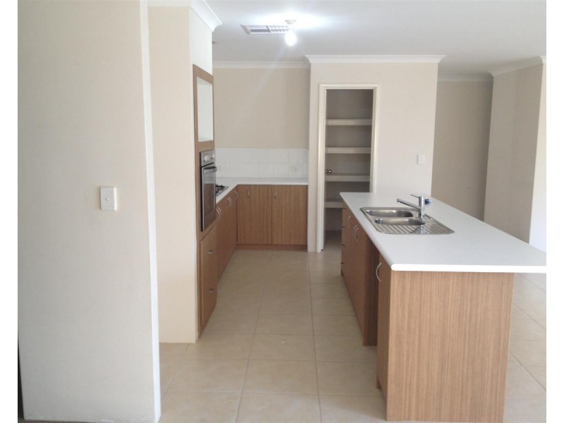 20 Menna Brace, Greenfields WA 6210