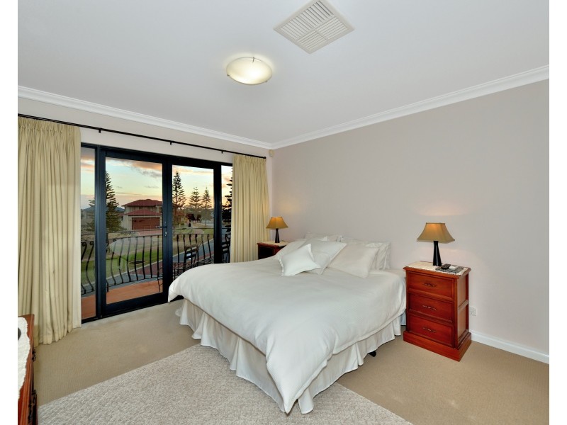 1 Storm Lane, Wannanup WA 6210