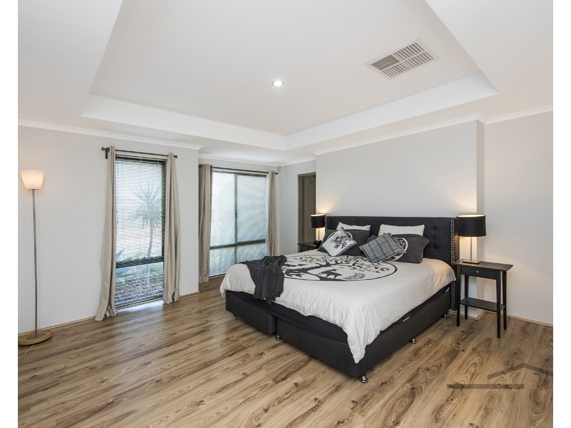 66 Carissa Turn, Halls Head WA 6210