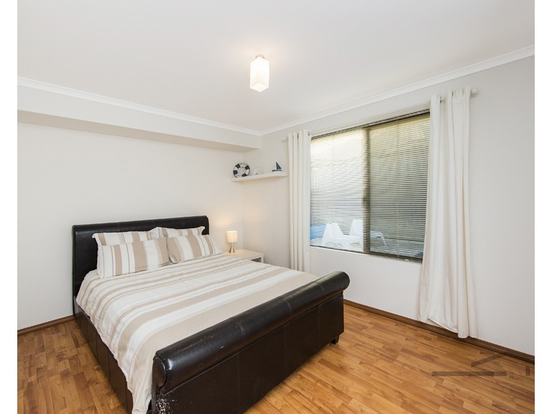 66 Carissa Turn, Halls Head WA 6210