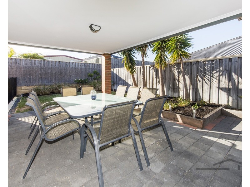 66 Carissa Turn, Halls Head WA 6210