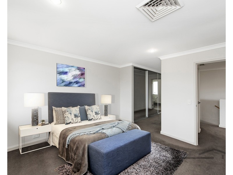 43 Middleton Loop, Meadow Springs WA 6210