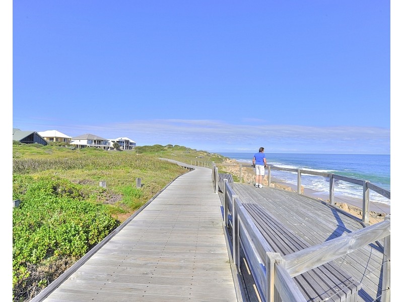 13 – 15 Oversby Street, Halls Head WA 6210