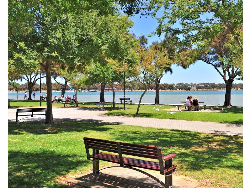 53 Cooper Street, Mandurah WA 6210