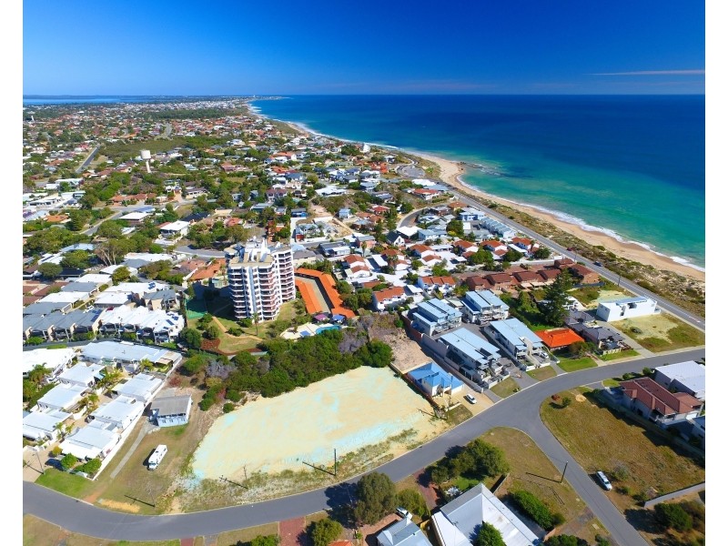 11 Oversby Street, Halls Head WA 6210