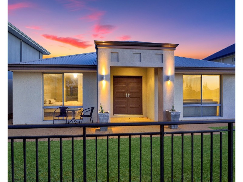 9 Mandjar Lane, Wannanup WA 6210