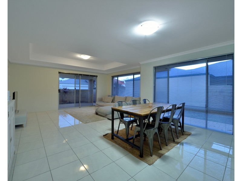 9 Mandjar Lane, Wannanup WA 6210