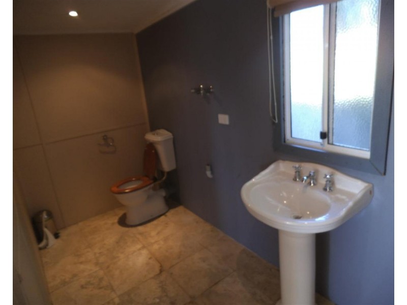 4 Lotus Street, Madora Bay WA 6210