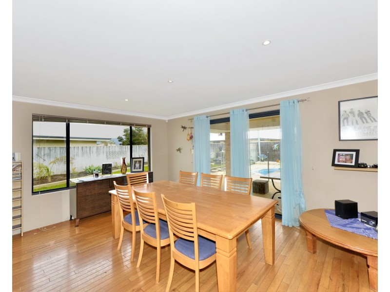 5 Lutea Road, Halls Head WA 6210