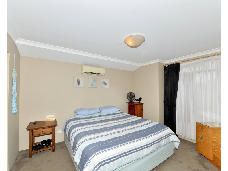 5 Lutea Road, Halls Head WA 6210