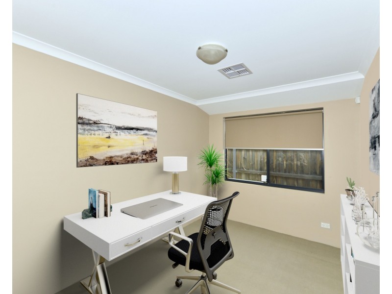 5 Lutea Road, Halls Head WA 6210