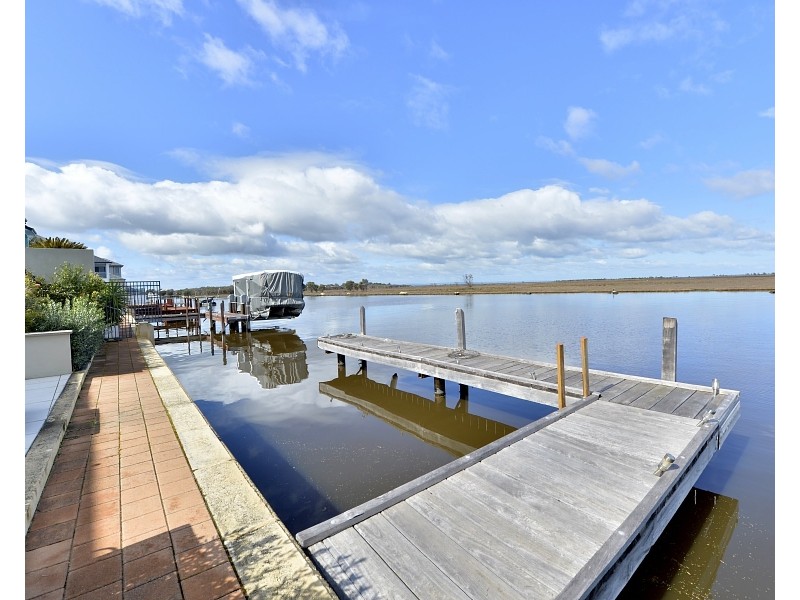 21 Katinka Retreat, Dudley Park WA 6210