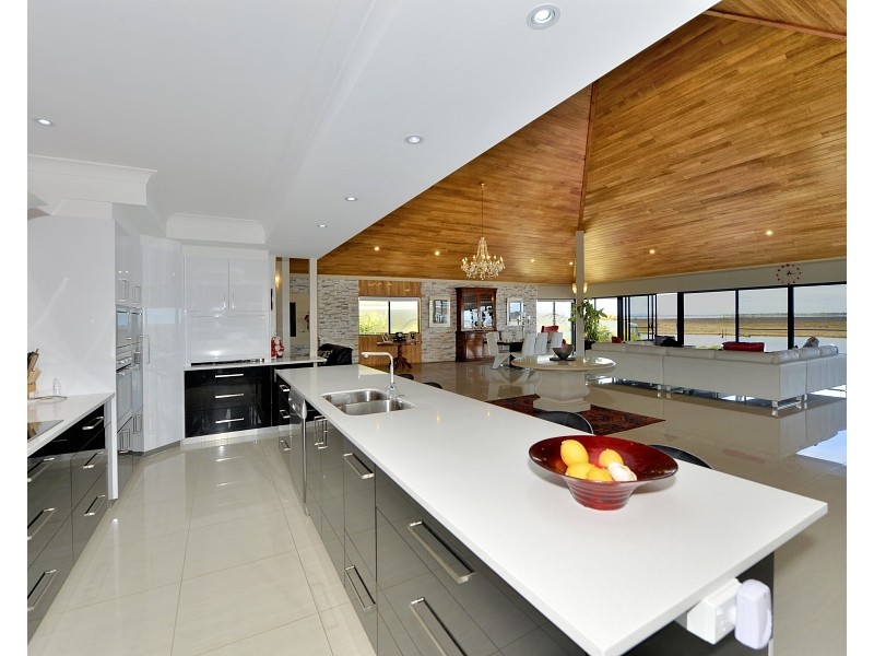 21 Katinka Retreat, Dudley Park WA 6210