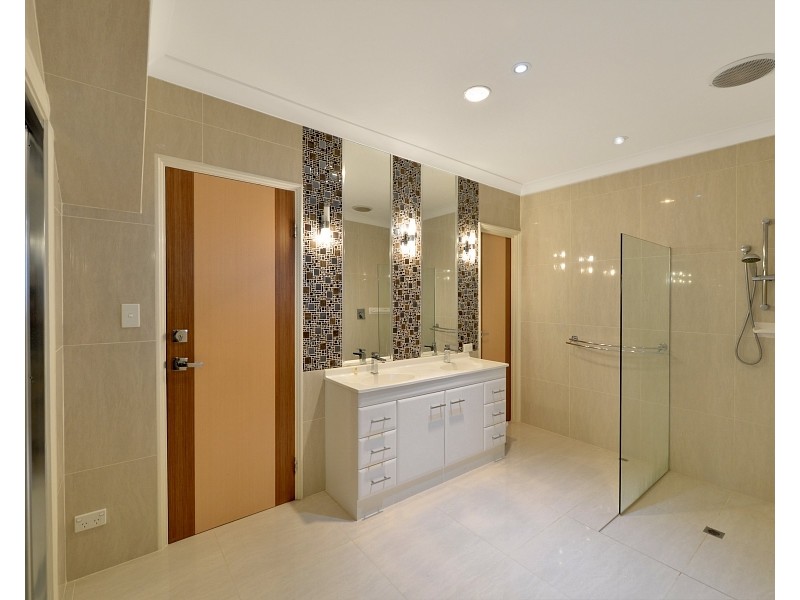 21 Katinka Retreat, Dudley Park WA 6210