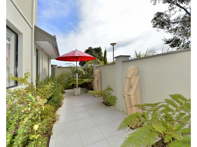 21 Katinka Retreat, Dudley Park WA 6210