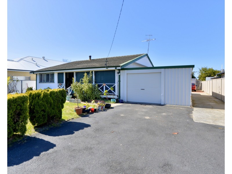 17 Janice Avenue, Falcon WA 6210