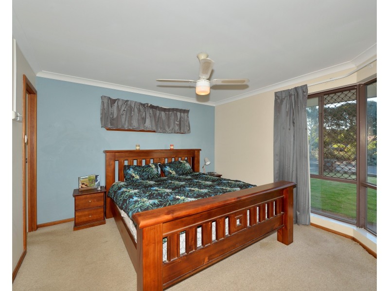 41 Peelwood Parade, Halls Head WA 6210