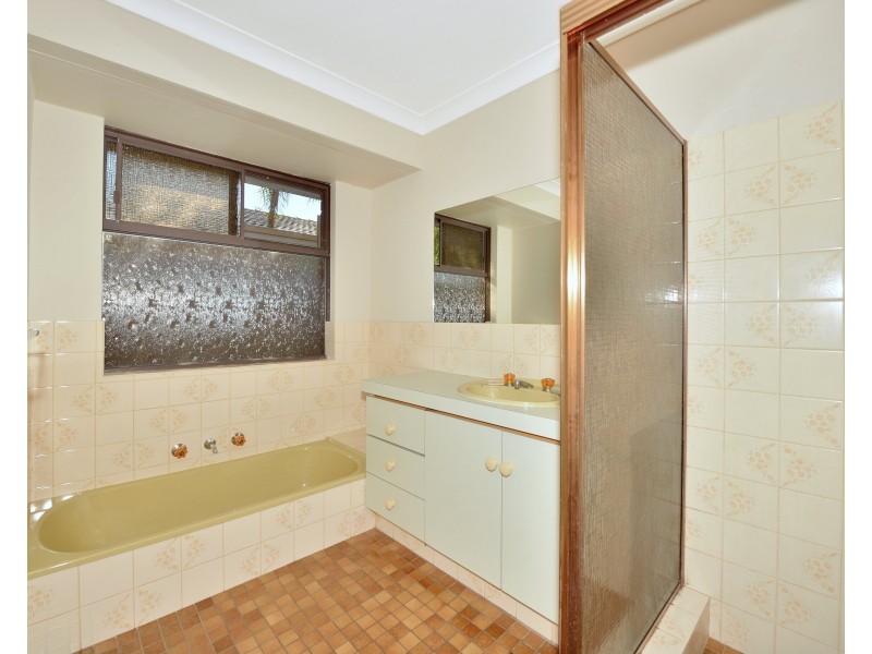 41 Peelwood Parade, Halls Head WA 6210