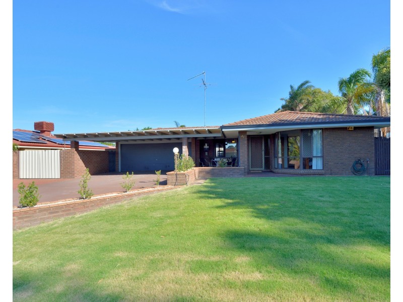 41 Peelwood Parade, Halls Head WA 6210