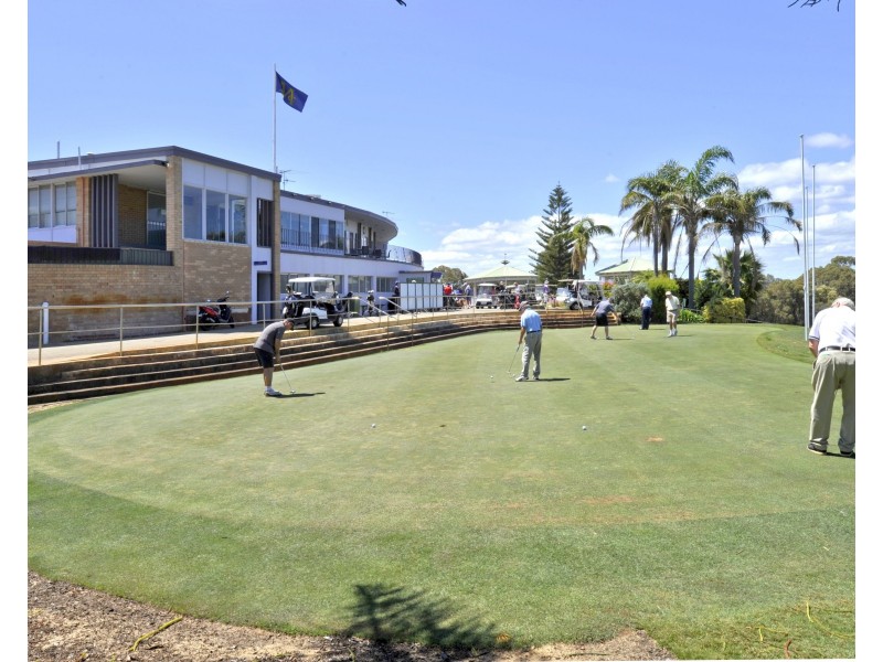 41 Peelwood Parade, Halls Head WA 6210