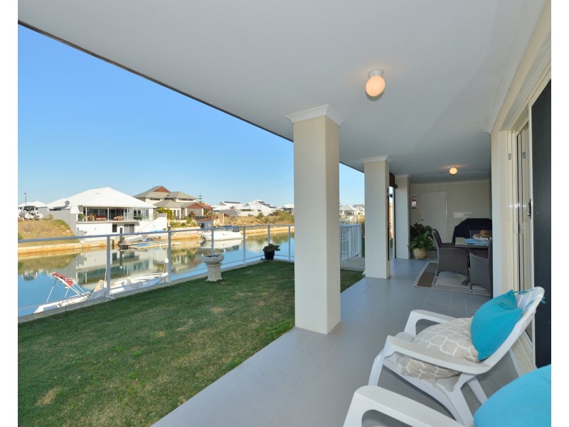 56 Sandpiper Island Retreat, Wannanup WA 6210
