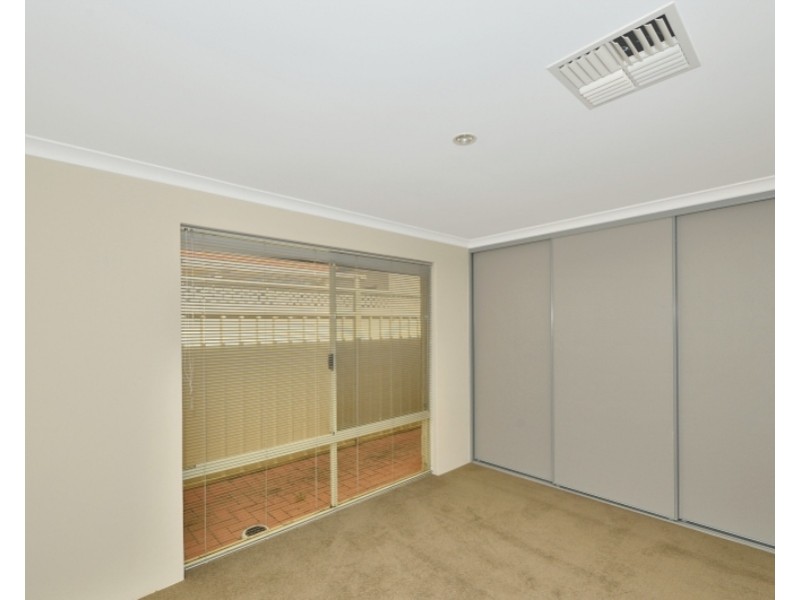 18 Hyden Loop, Dawesville WA 6211